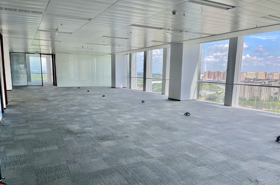 融新科技中心 3687平米办公室 